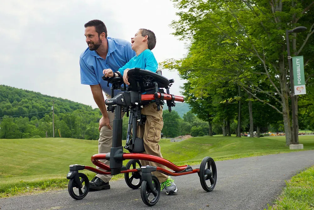 <p>楽しく刺激的な外での歩行</p>