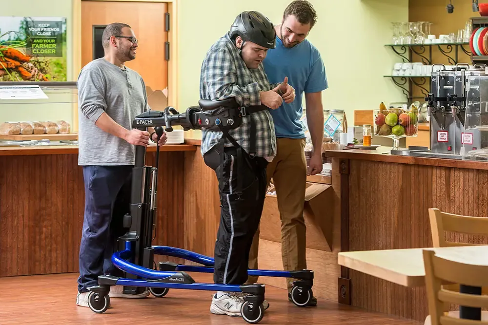 <p>後方支持による使用 ※取扱いカラーはライムのみ</p>