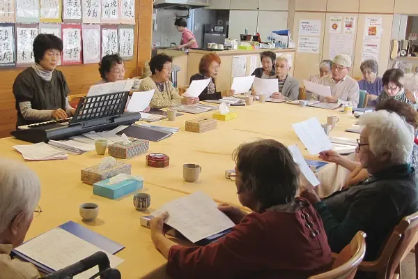 吉祥寺本町在宅介護支援センター 歌の日1.webp