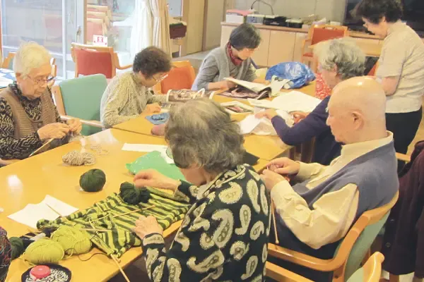 吉祥寺本町在宅介護支援センター 編み物1.webp