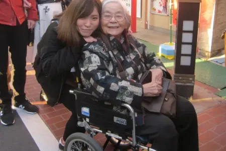 個性あふれるお店が並ぶ巣鴨地蔵通り商店街