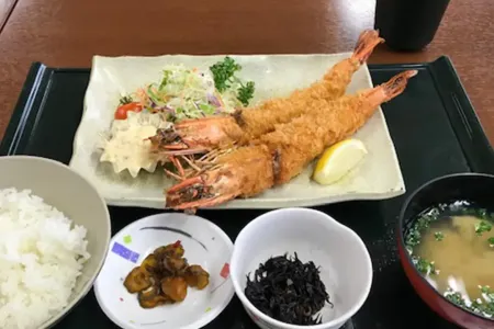 昼食は選択制（２）大海老フライ定食