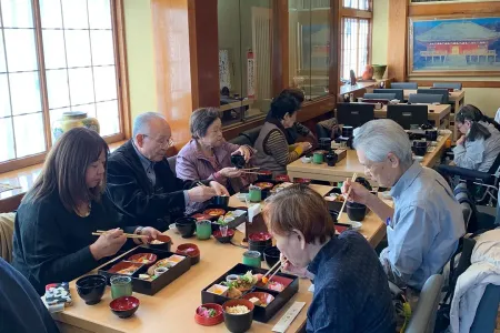 趣のある店内でゆっくり食事