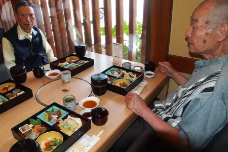 松花堂形式の和懐石